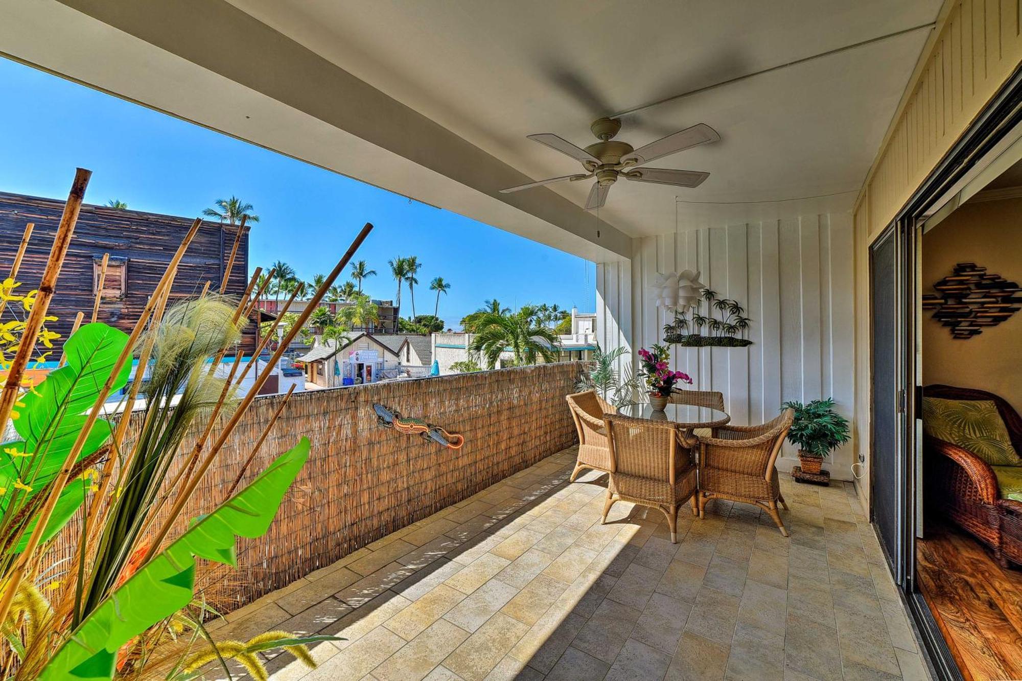 Downtown Air Conditioned Condo Walk To Beaches Kailua-Kona Extérieur photo